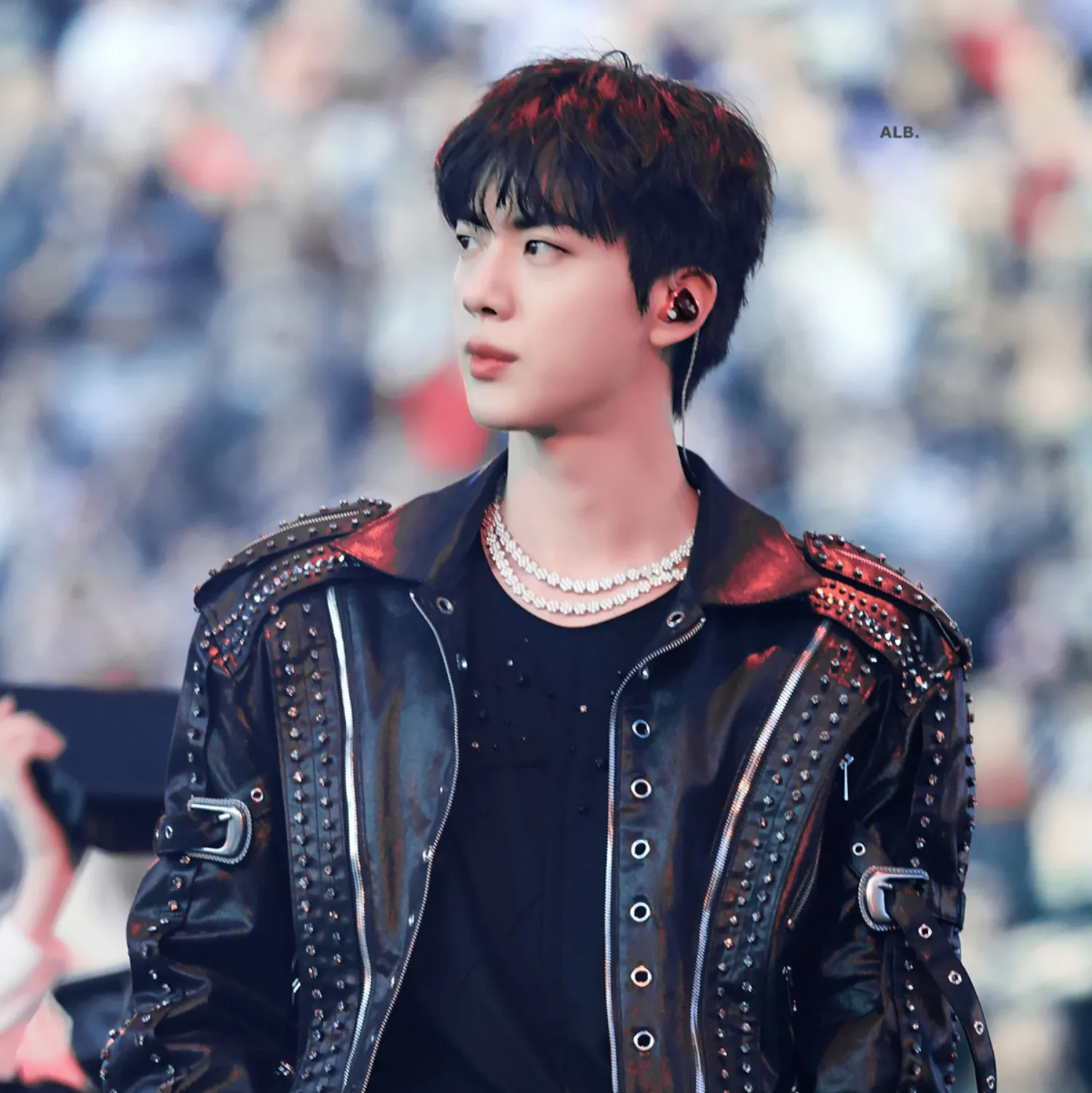 Potret di balik layar Jin (BTS)