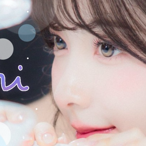 A moment captured by Miihi (NiziU)'s fan