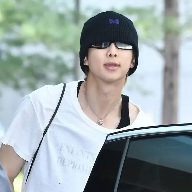 Foto aktivitas terbaru BTS