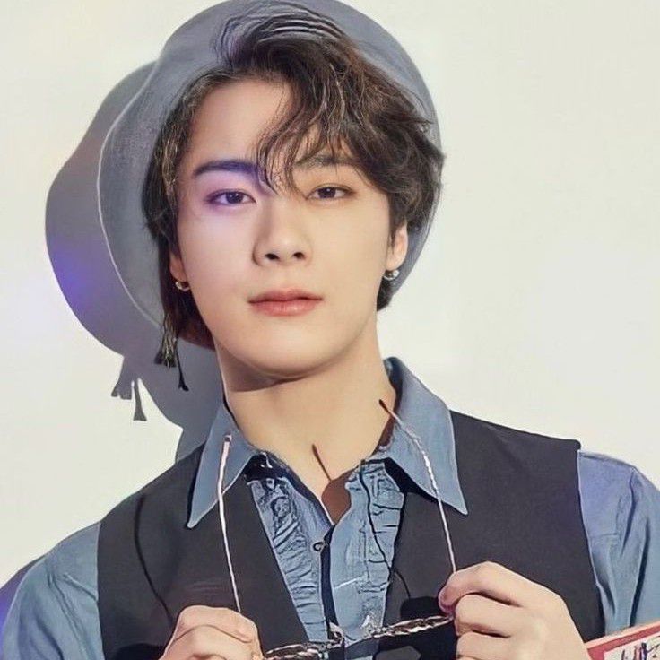 Latest photo of Moonbin (ASTRO)