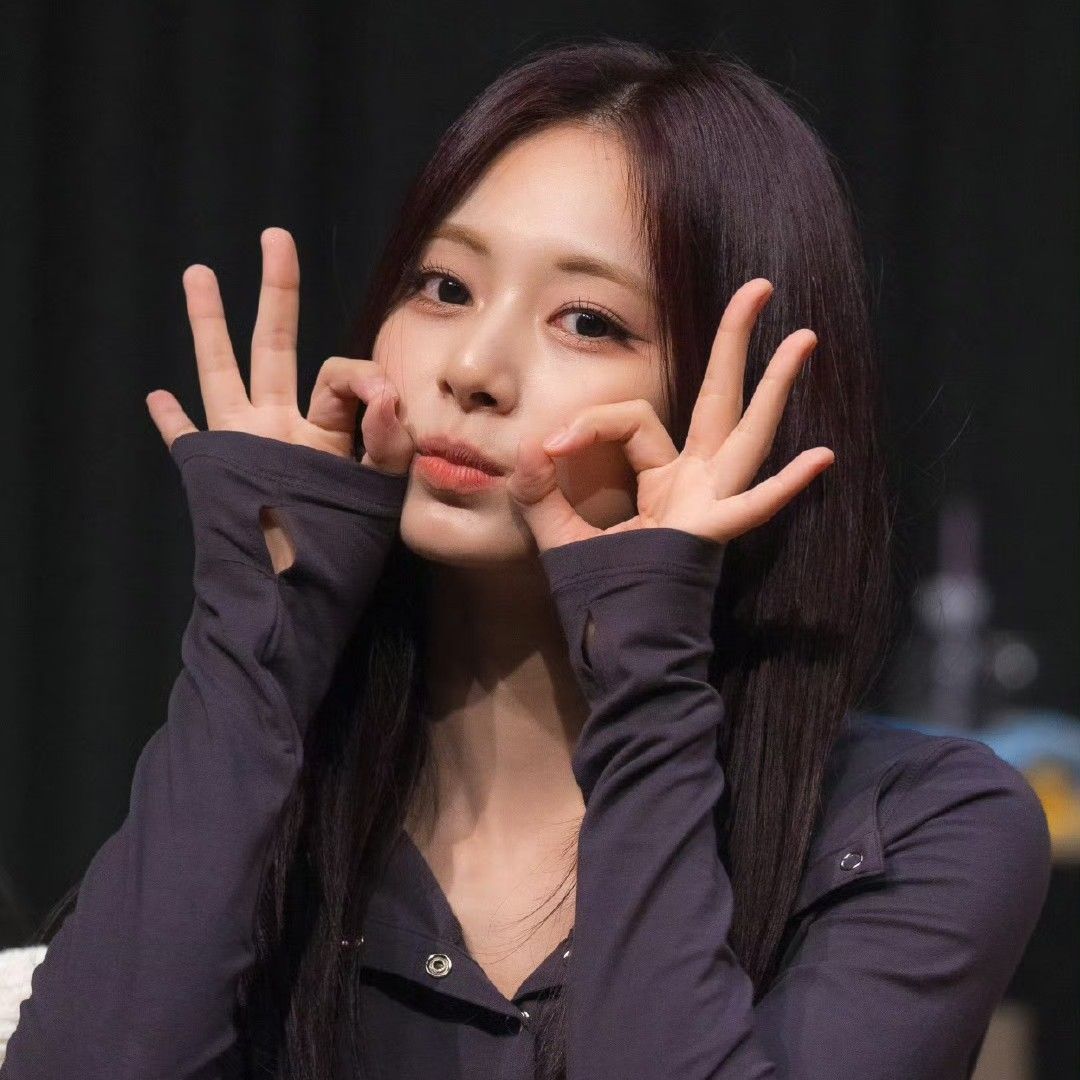 쯔위 (TWICE)의 비하인드 컷