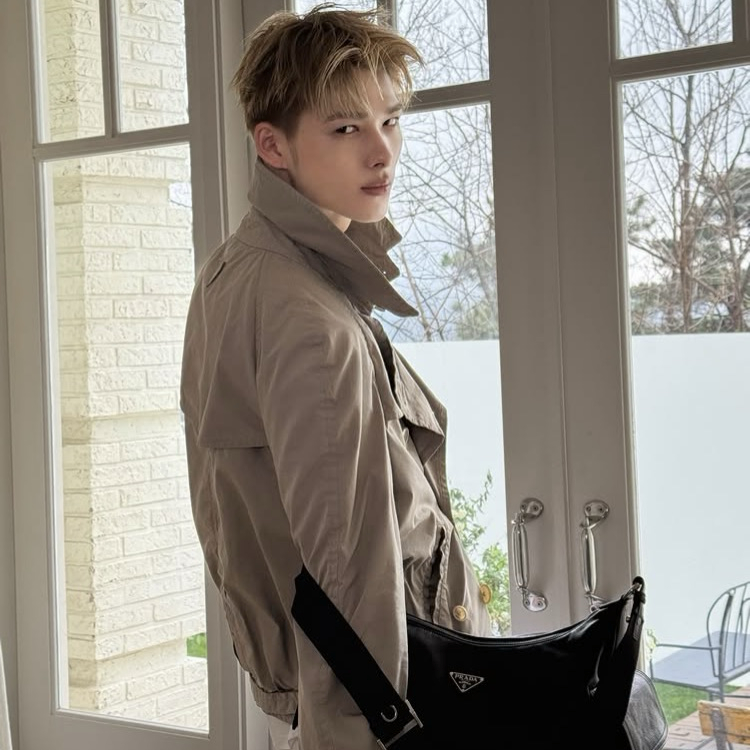 Foto terbaru NI-KI (ENHYPEN)