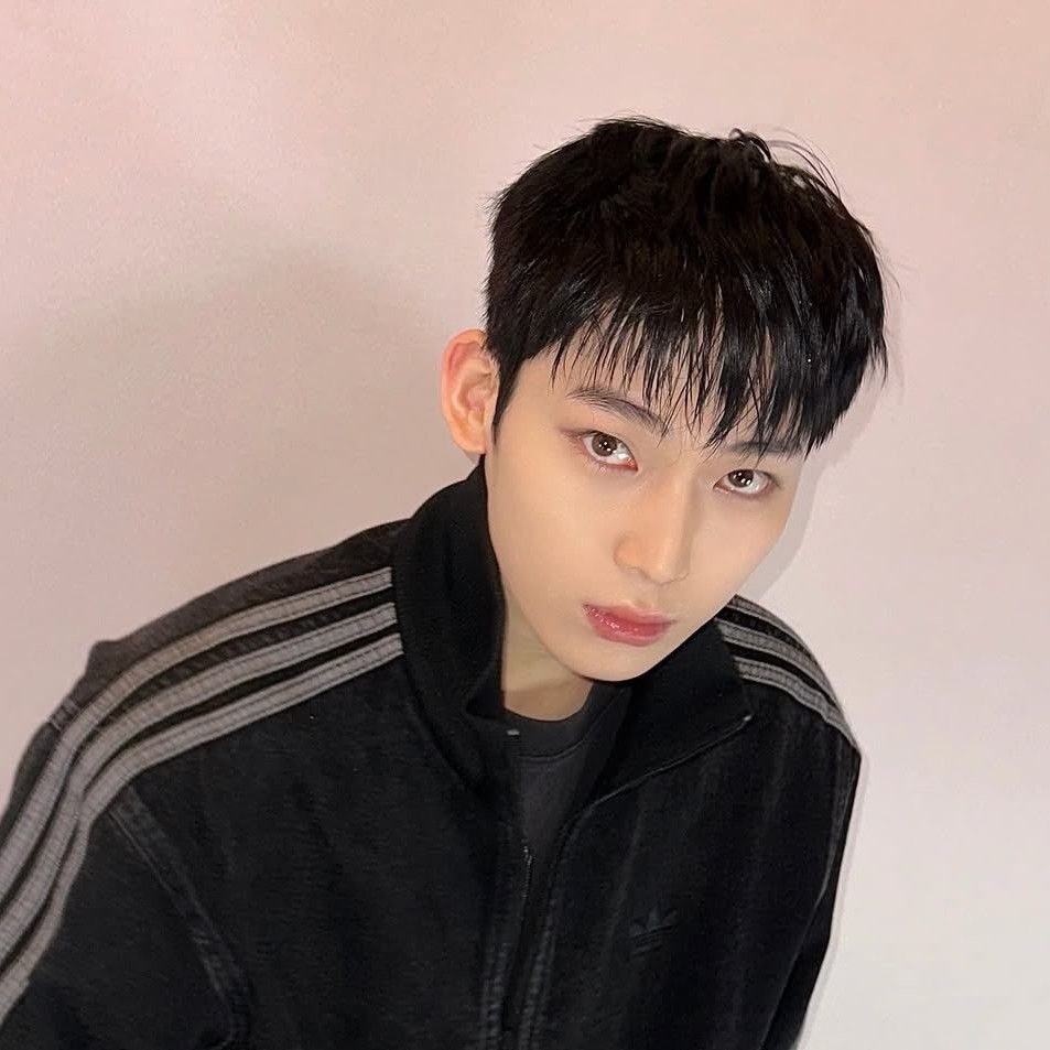 Foto aktivitas terbaru Sunoo (ENHYPEN)