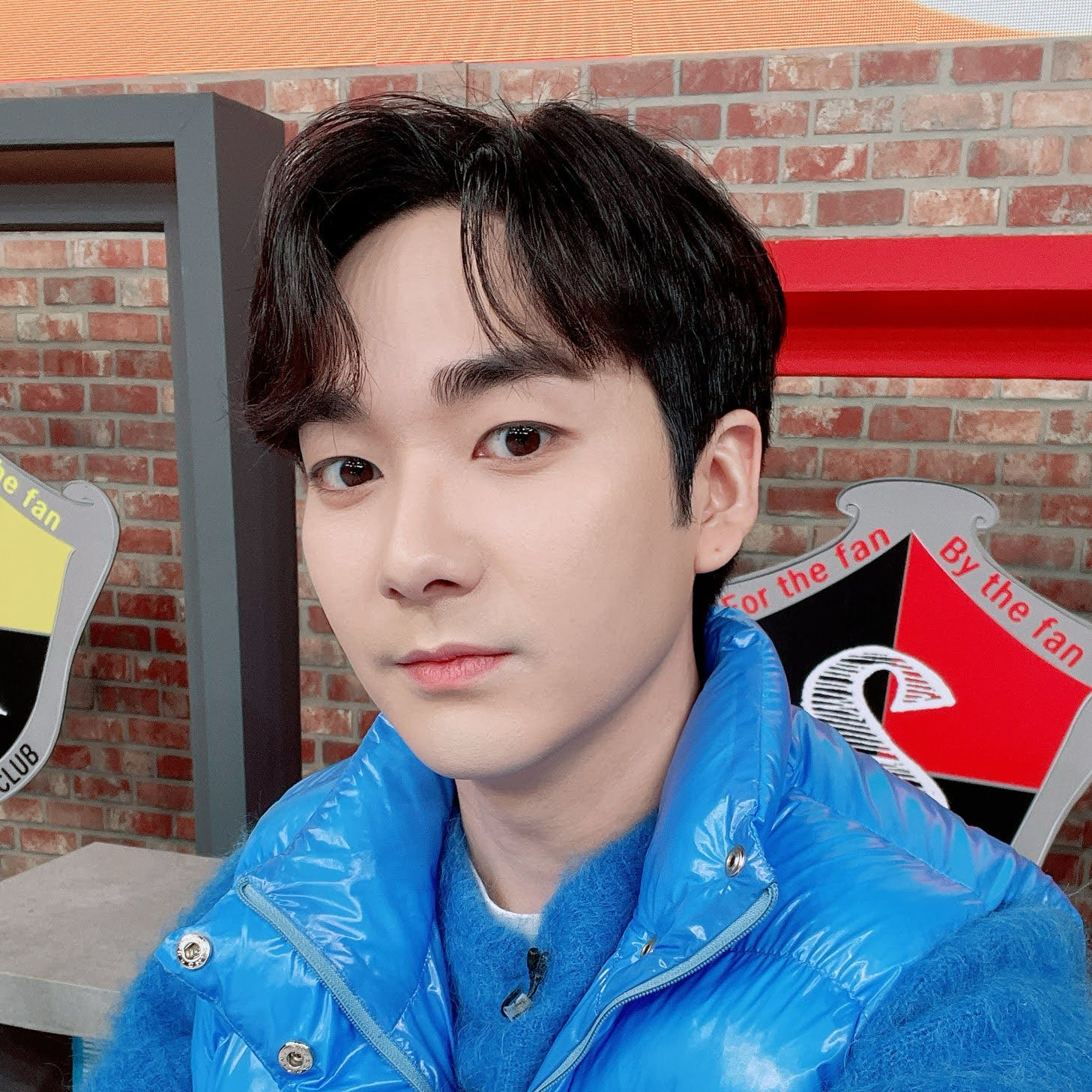Behind-the-scenes cut of Aron