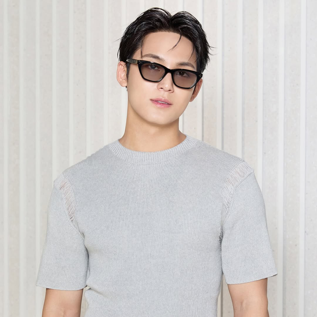 Latest photo of Mingyu (SEVENTEEN)