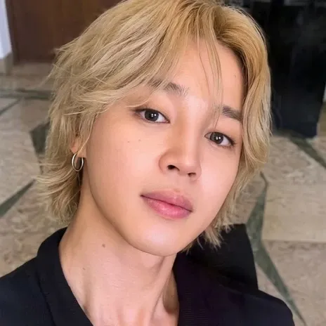 Momen yang diabadikan oleh penggemar Jimin (BTS)
