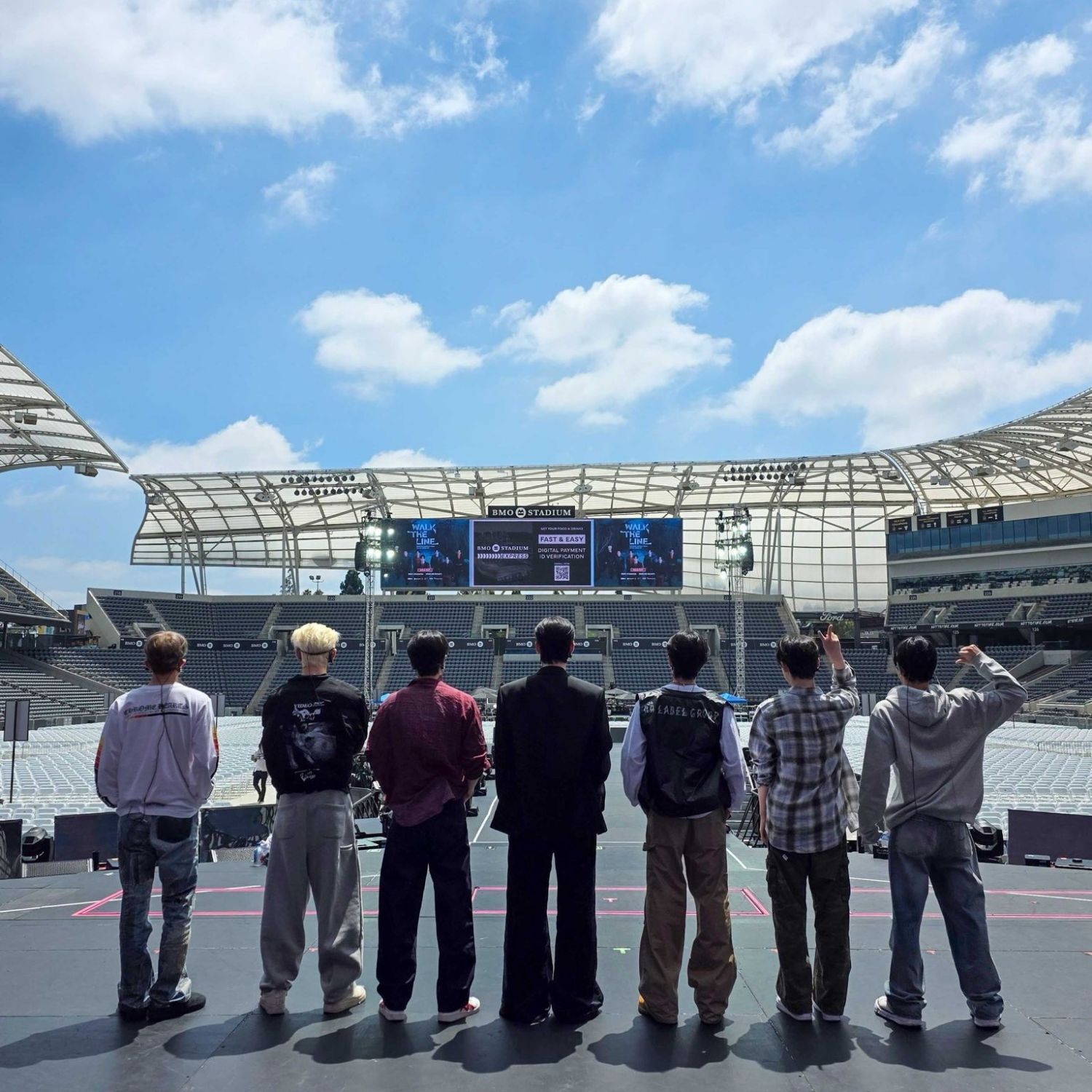 Foto terbaru ENHYPEN