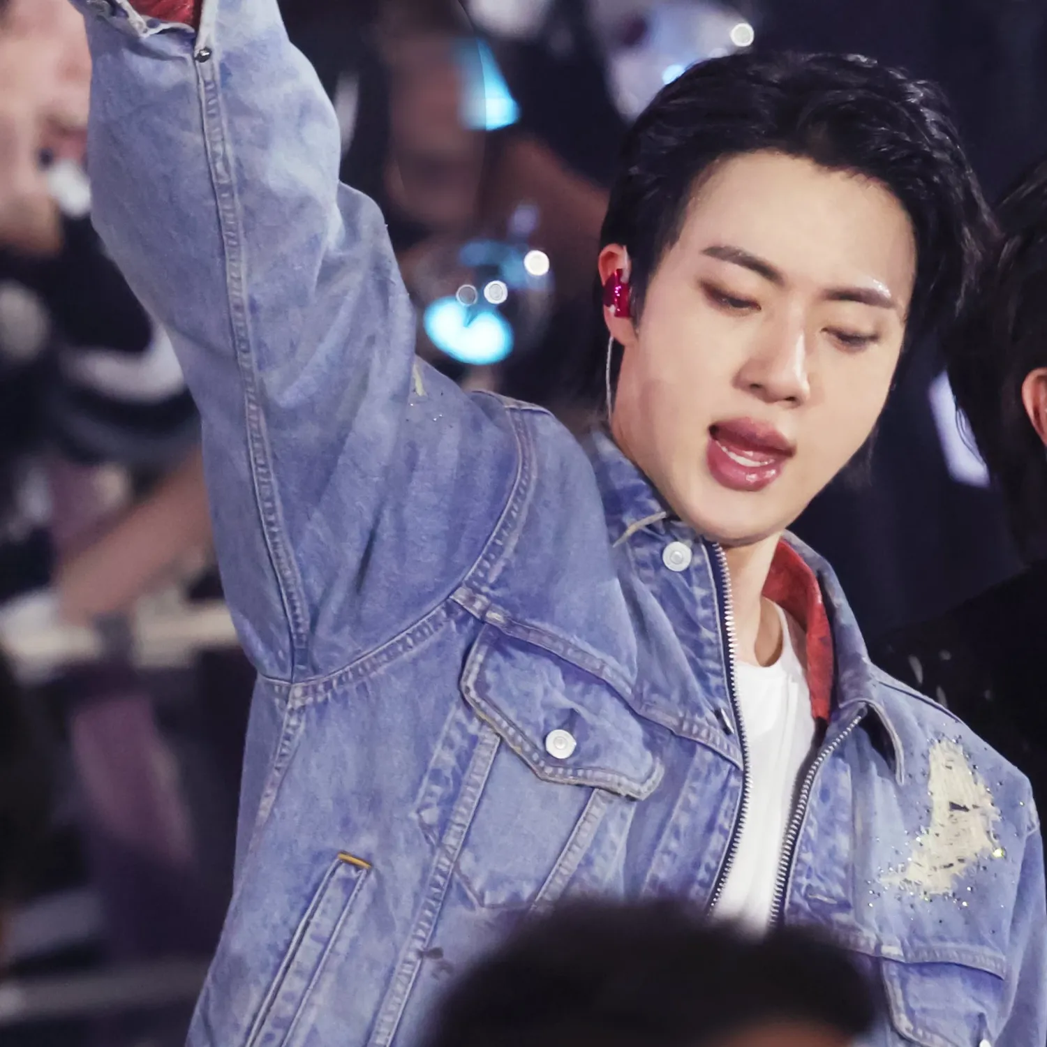 Foto terbaru Jin (BTS)