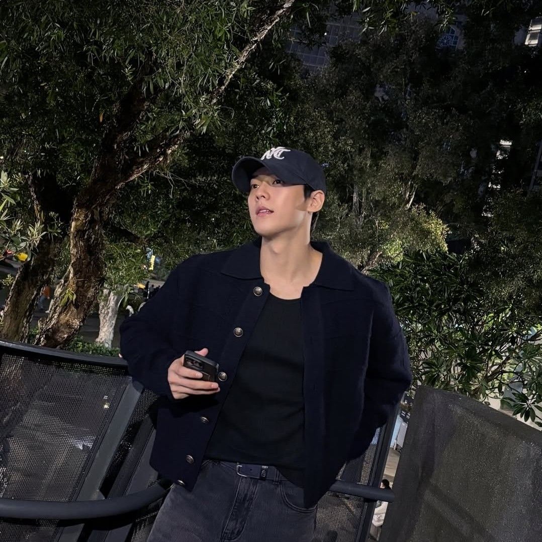 Recent activity shot of Lee Minhyuk (BTOB)