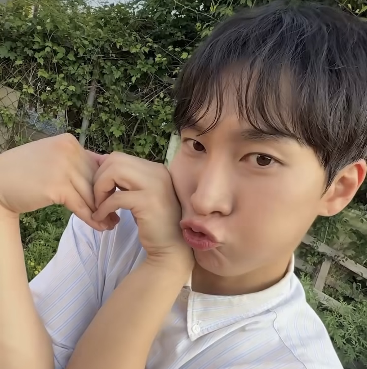 Latest photo of Seo Eunkwang (BTOB)