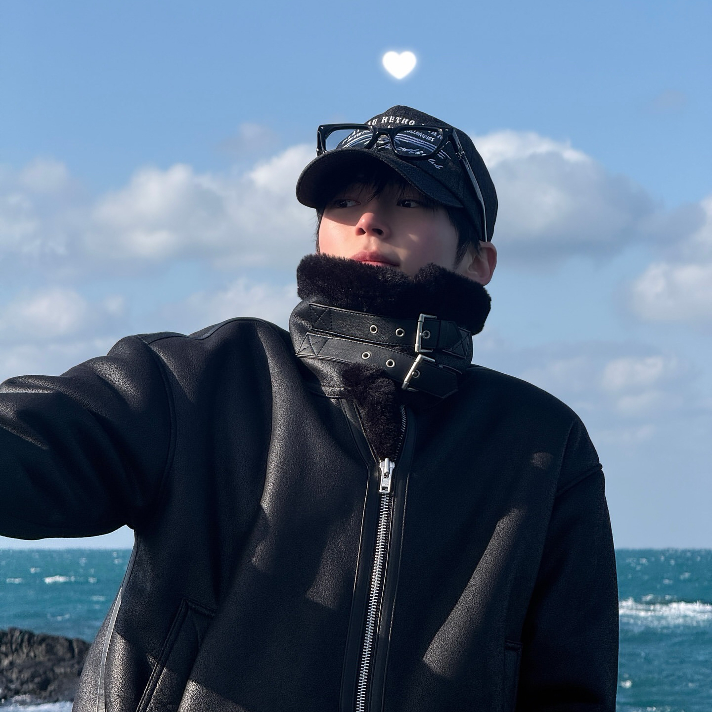 Recent activity shot of Sung Hanbin (ZEROBASEONE)