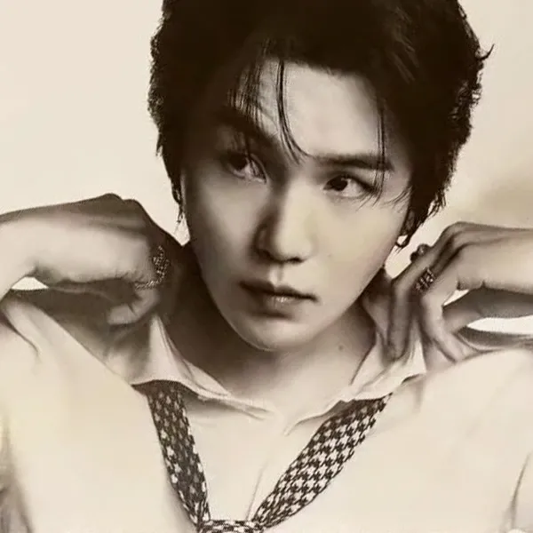 SUGA (BTS)の舞台裏ショット