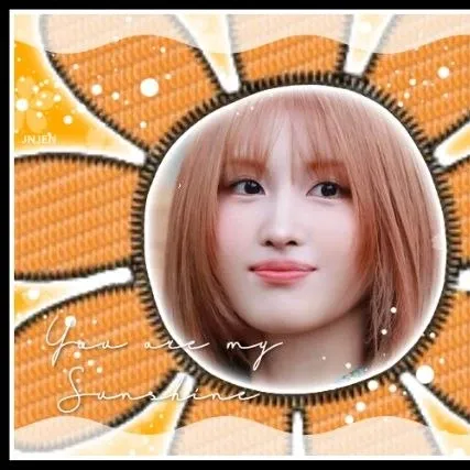 Momo (TWICE)的最新照片