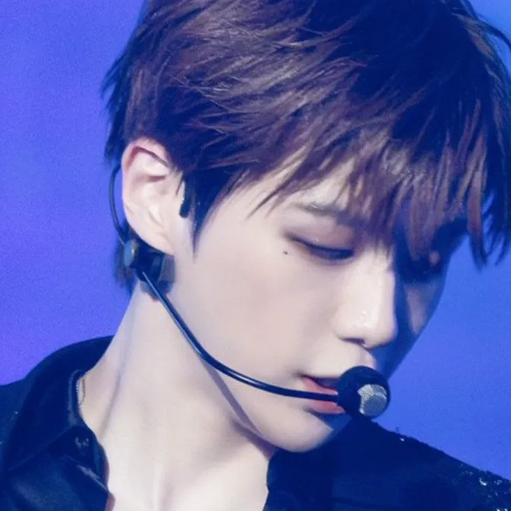 강다니엘 최근 활동샷