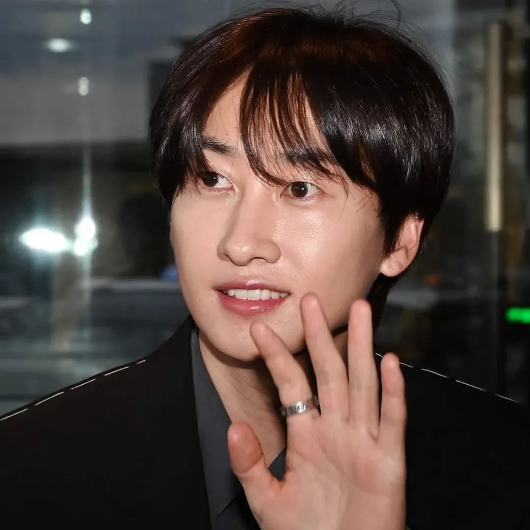Momen yang diabadikan oleh penggemar Eunhyuk (Super Junior)