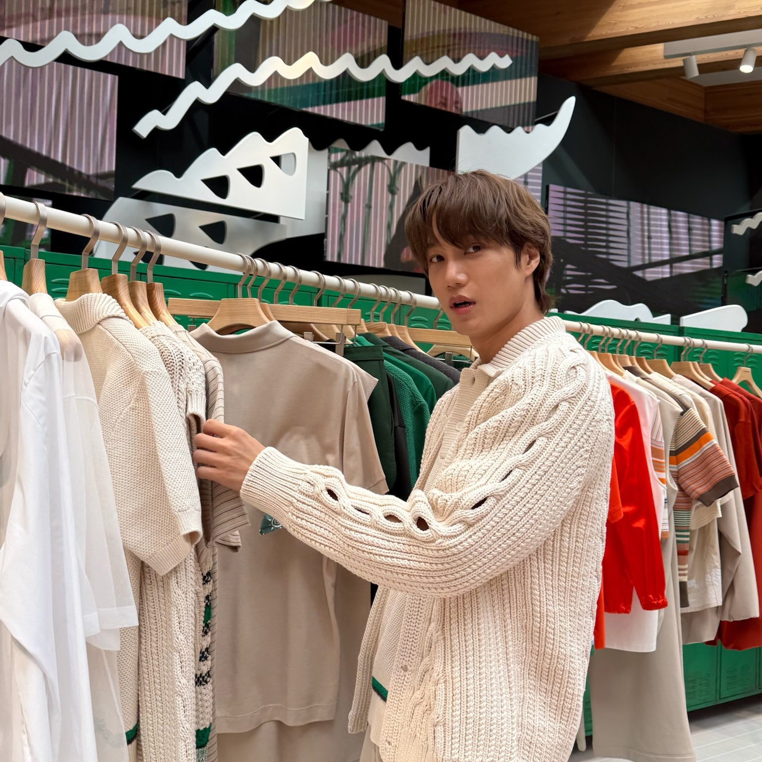 Foto aktivitas terbaru Kai (EXO)