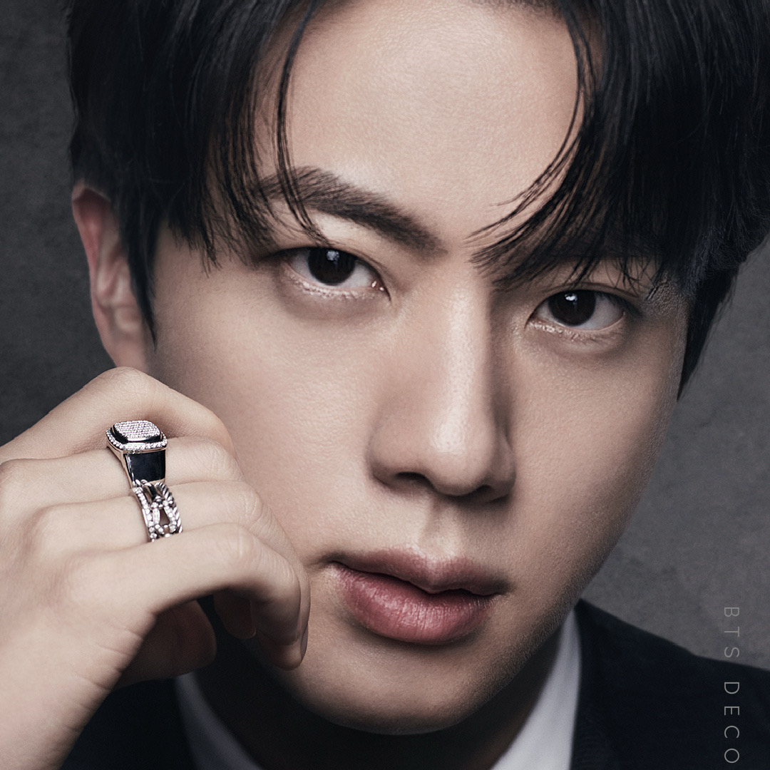 Momen yang diabadikan oleh penggemar Jin (BTS)