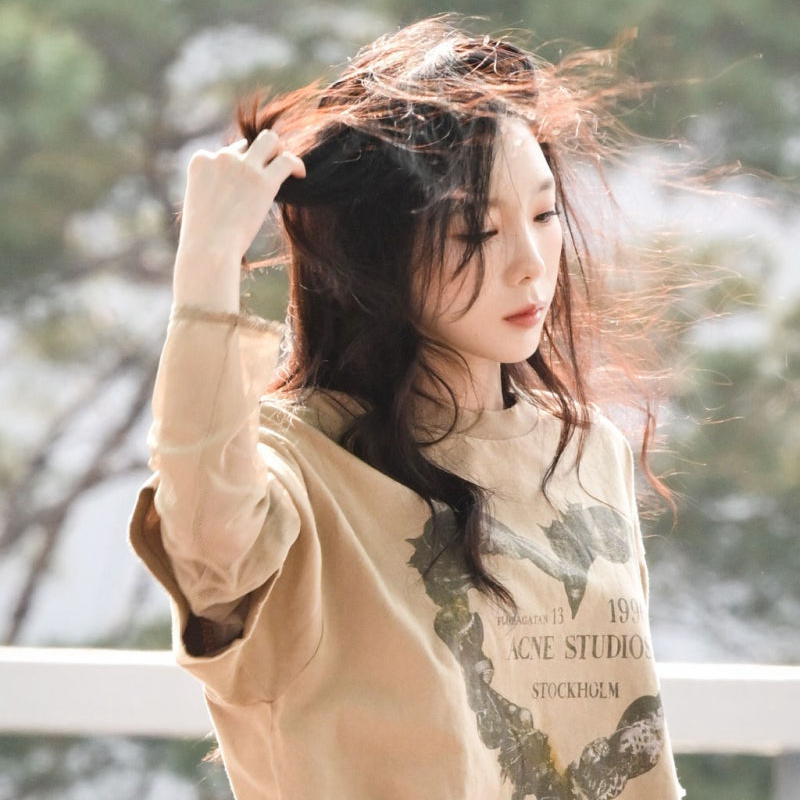 Latest photo of Taeyeon (Girls' Generation)