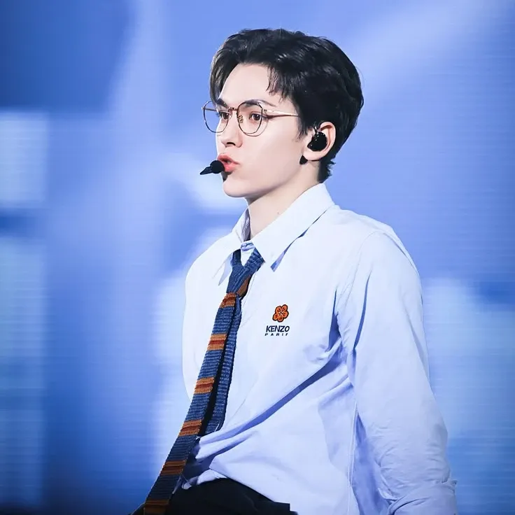 Behind-the-scenes cut of Vernon (SEVENTEEN)