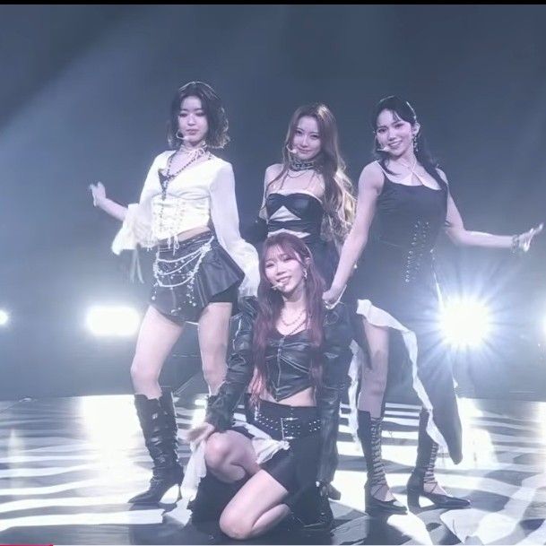 IS:SUEの舞台裏ショット