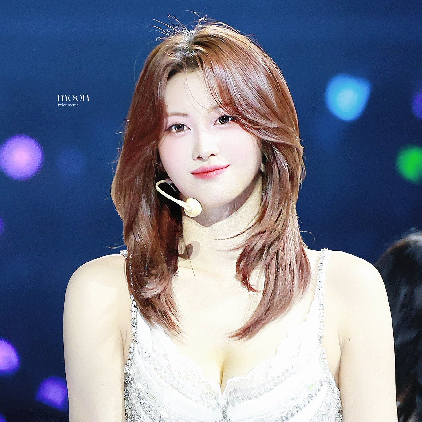 모모 (TWICE)의 비하인드 컷