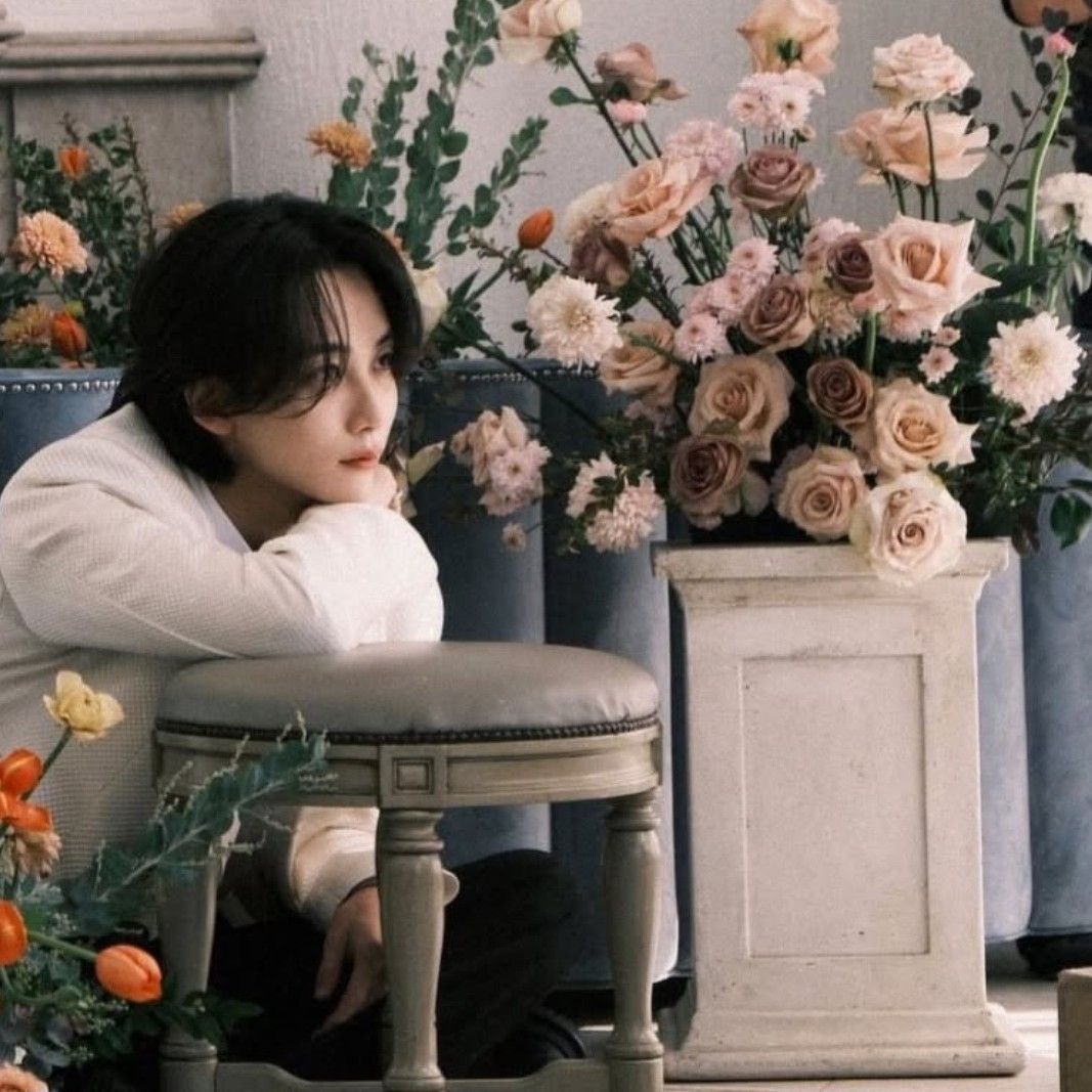 A moment captured by Jeonghan (SEVENTEEN)'s fan