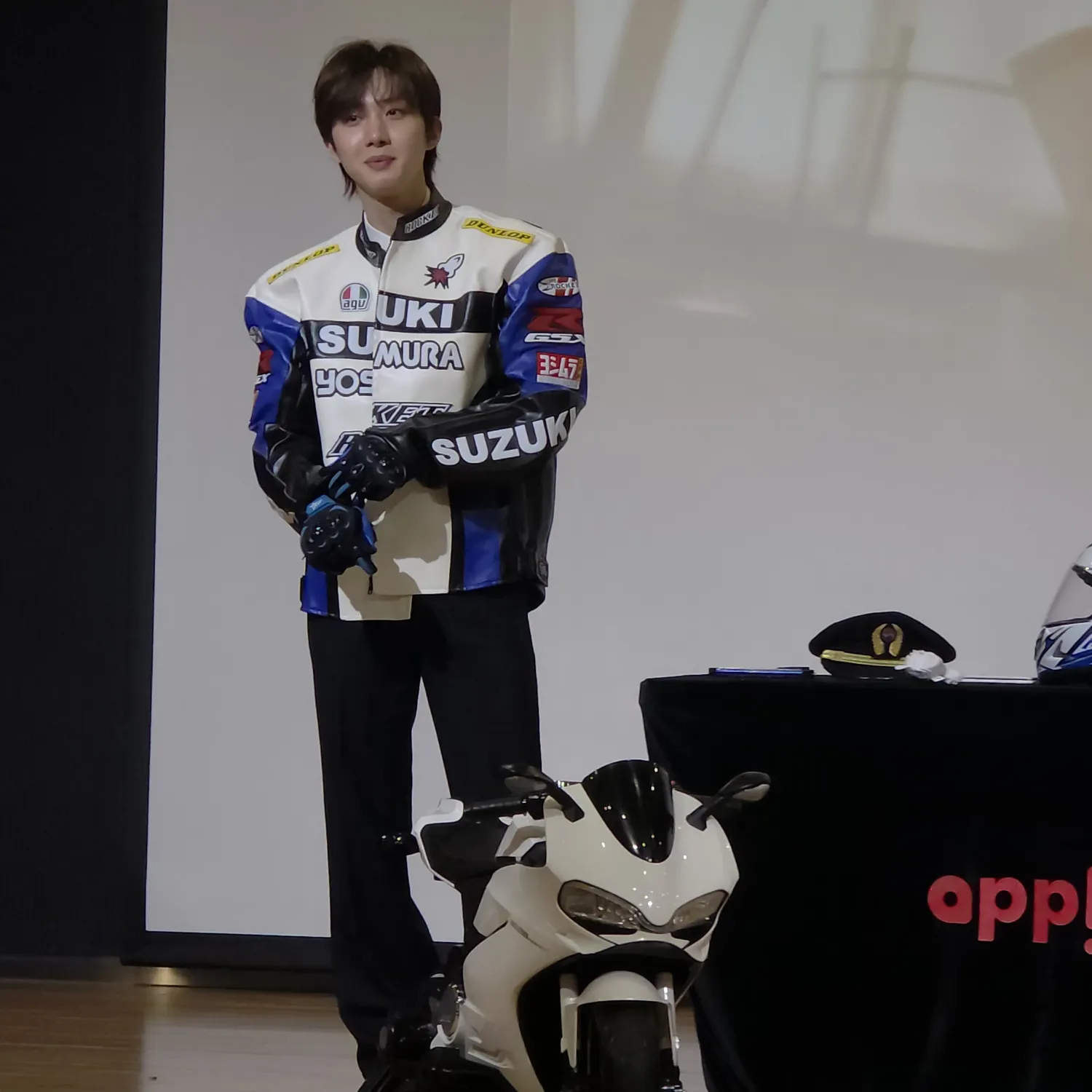 Behind-the-scenes cut of Hui (PENTAGON)