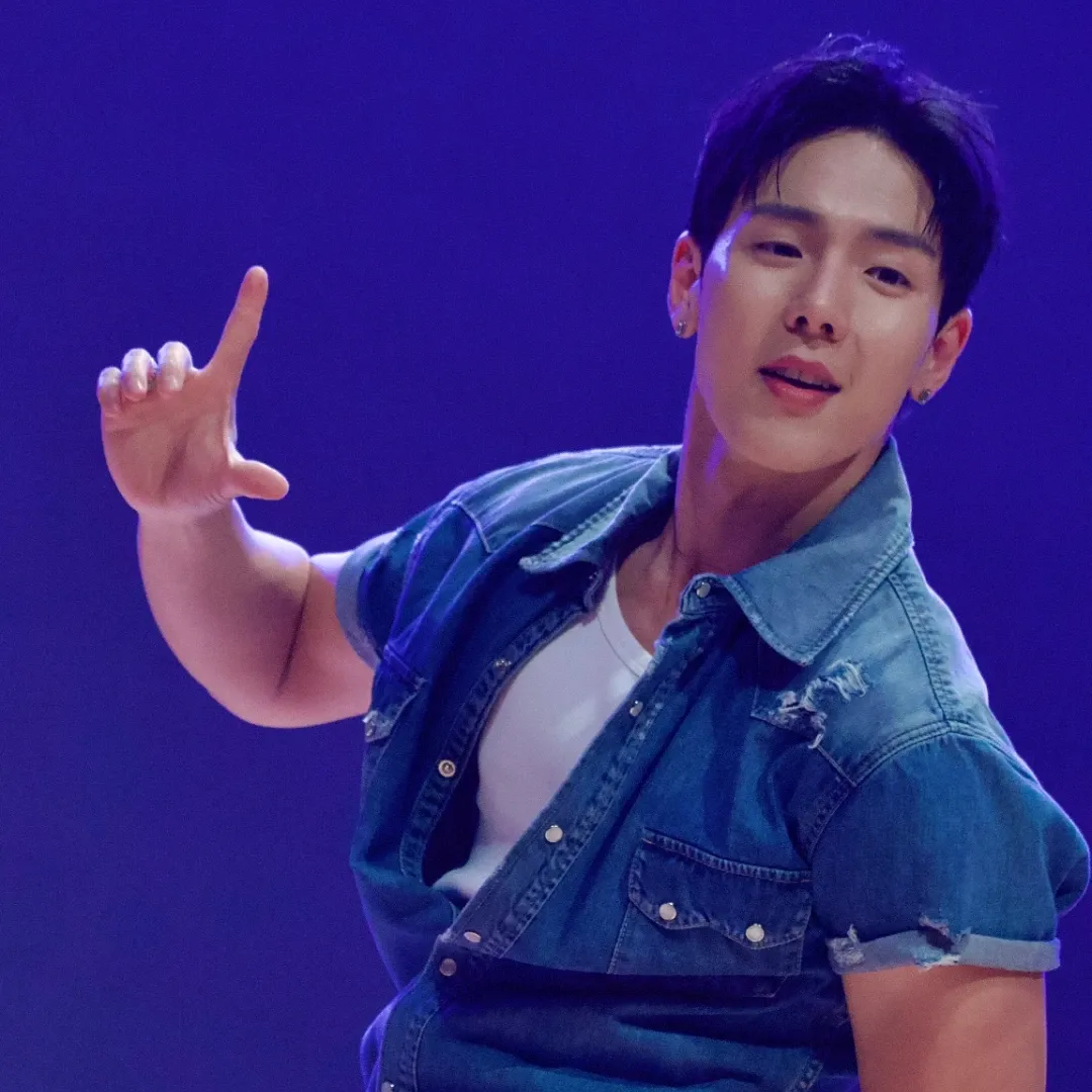 Shownu (MONSTA X)粉絲拍下的瞬間