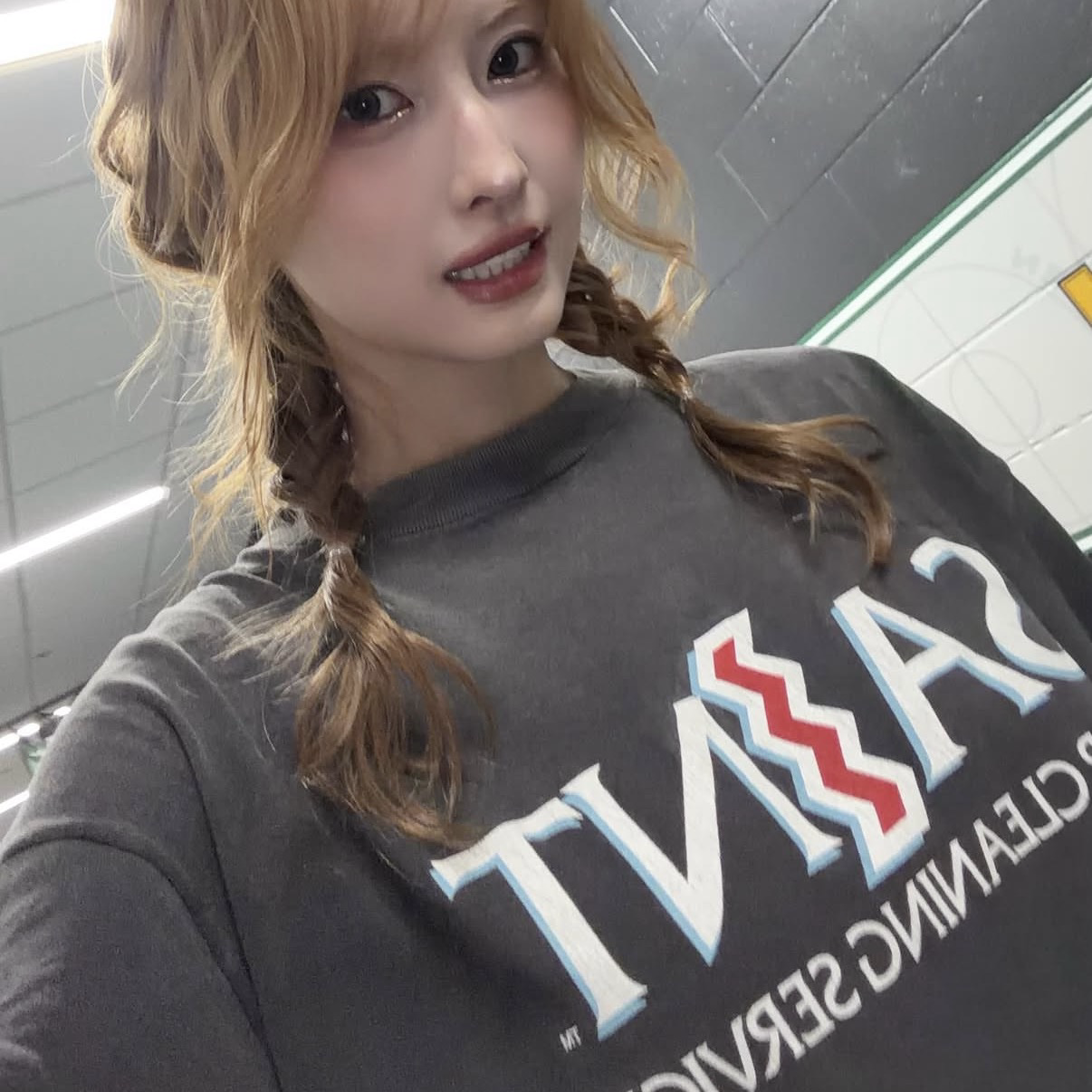 Momo (TWICE)粉絲拍下的瞬間
