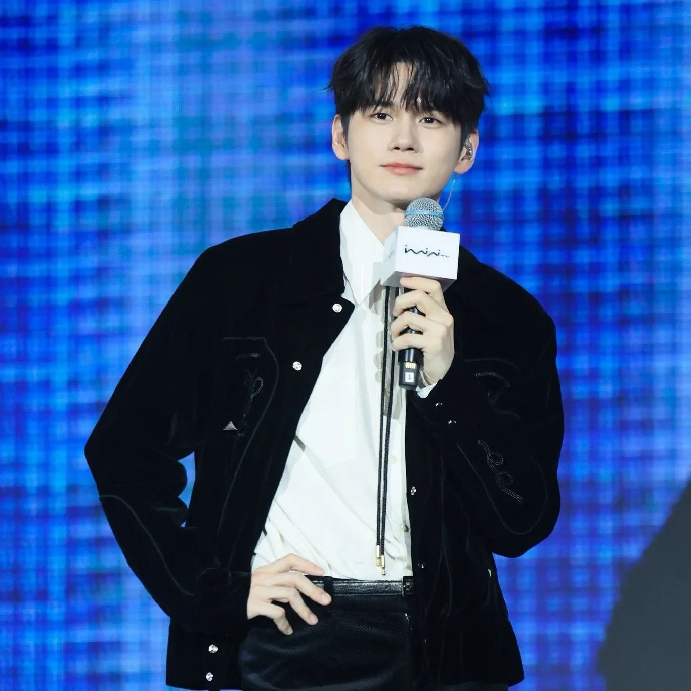 옹성우 최근 활동샷
