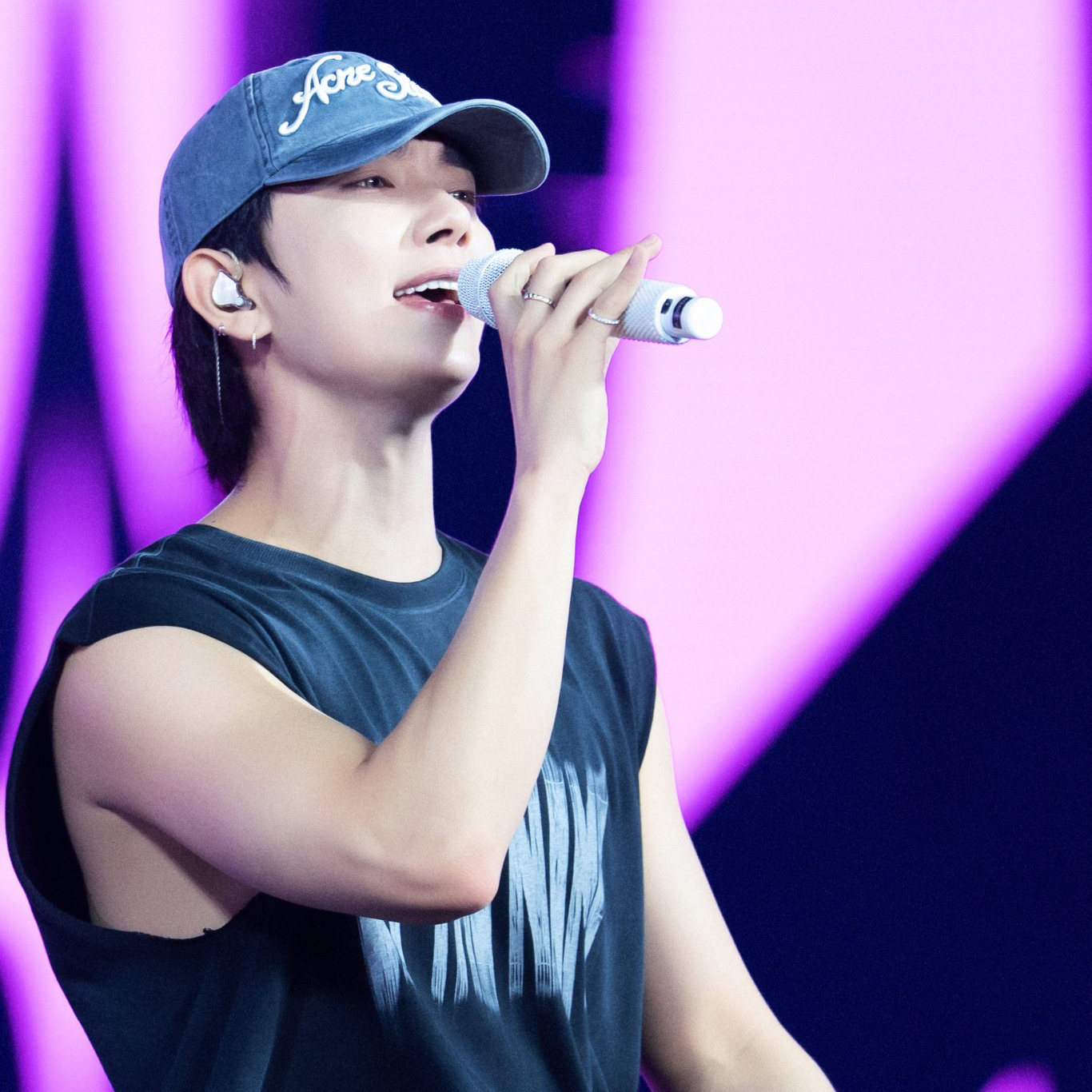 Recent activity shot of Joshua (SEVENTEEN)