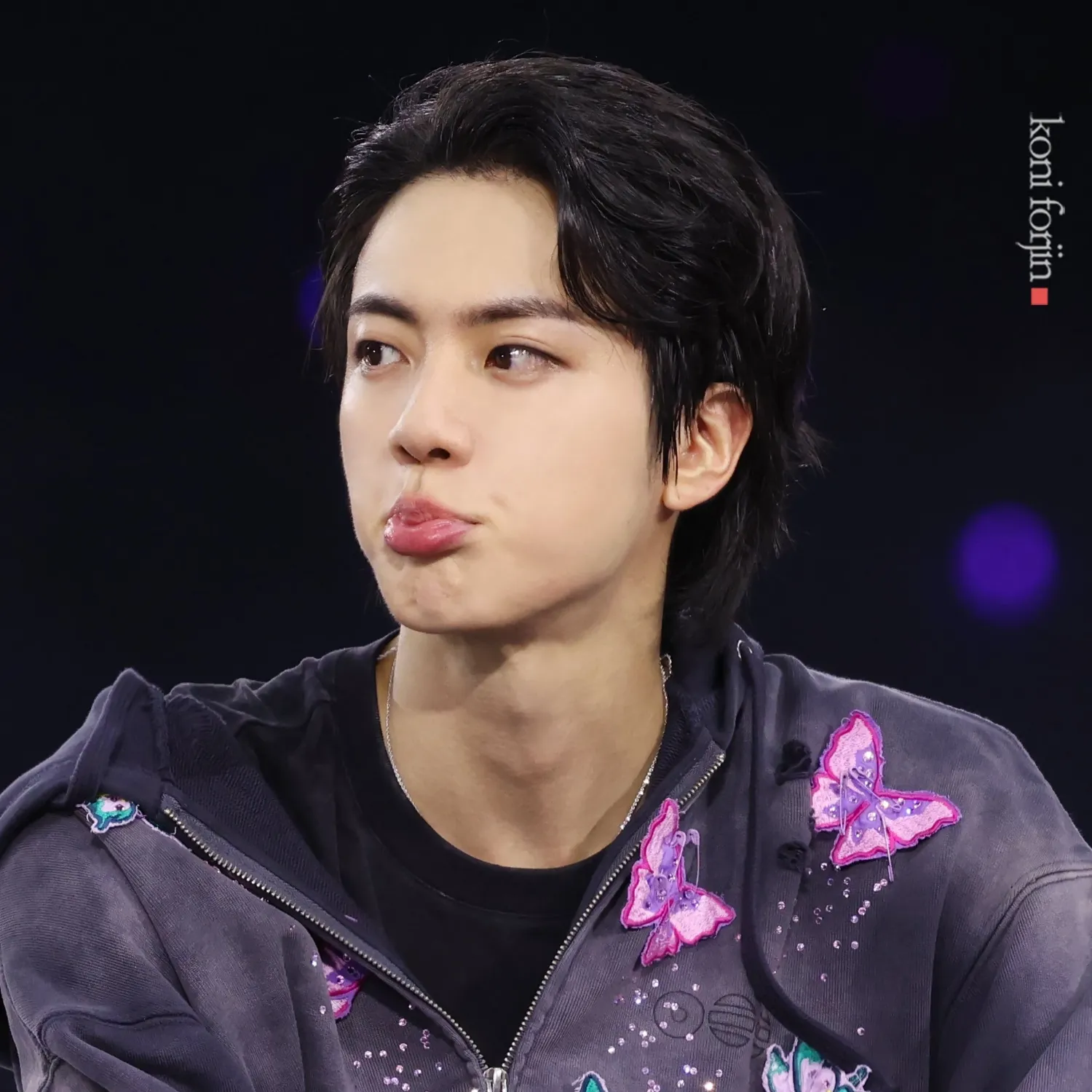 Momen yang diabadikan oleh penggemar Jin (BTS)