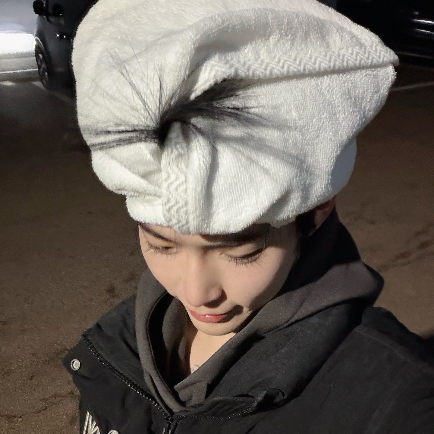 Behind-the-scenes cut of Sung Hanbin (ZEROBASEONE)