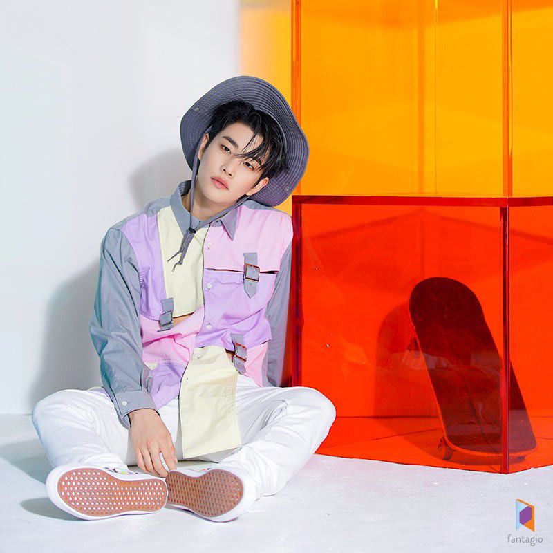 아스트로의 최신 사진