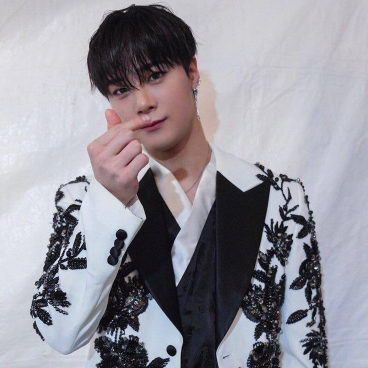 A moment captured by Moonbin (ASTRO)'s fan