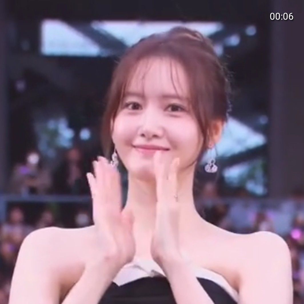 A moment captured by Yoona (Girls' Generation)'s fan