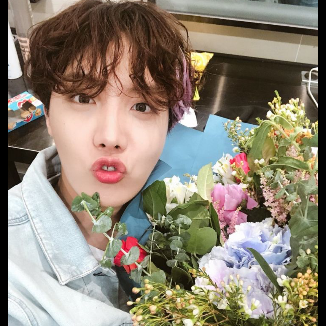 제이홉 (방탄소년단) 최근 활동샷