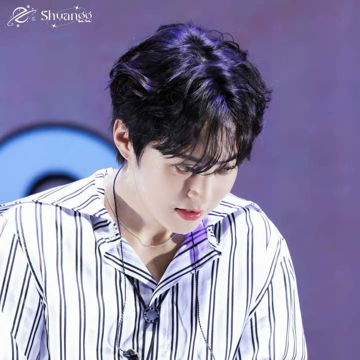 Behind-the-scenes cut of Xiumin (EXO)