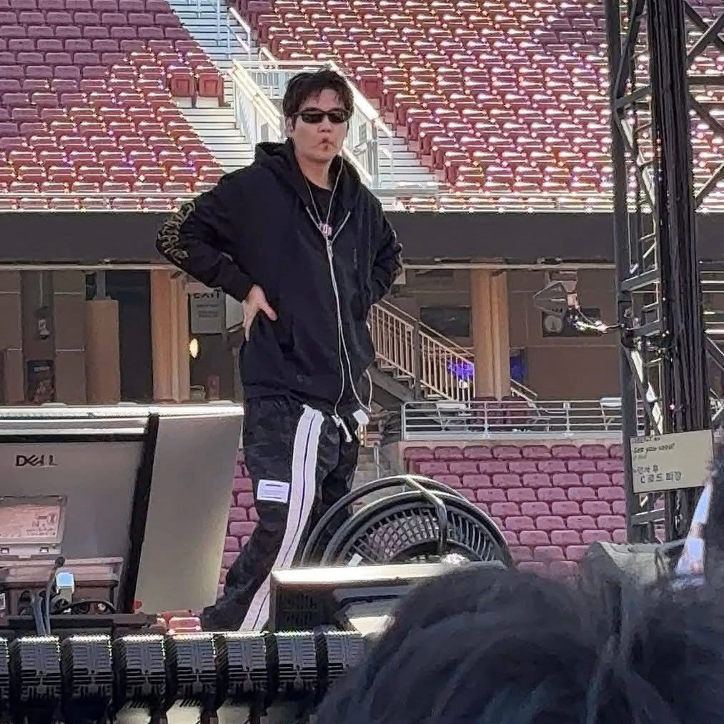 Behind-the-scenes cut of BTS