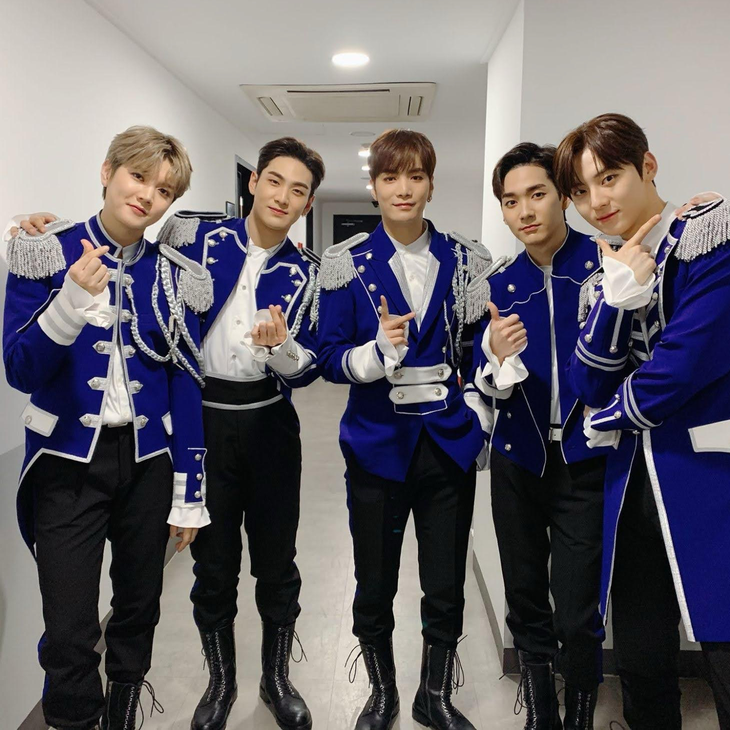 Behind-the-scenes cut of NU'EST