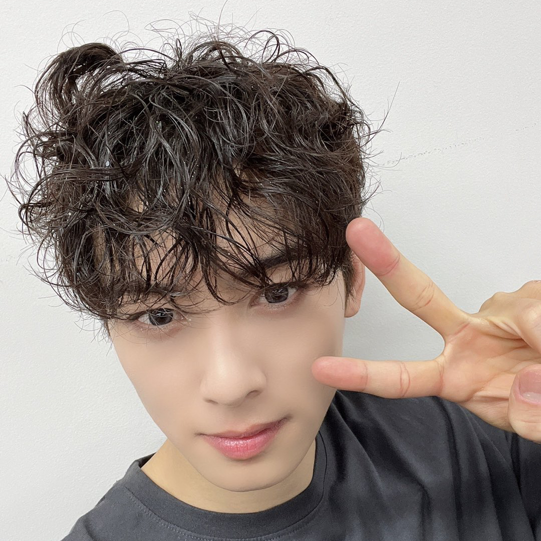 아스트로 최근 활동샷