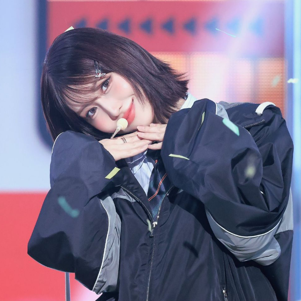 Potret di balik layar Momo (TWICE)