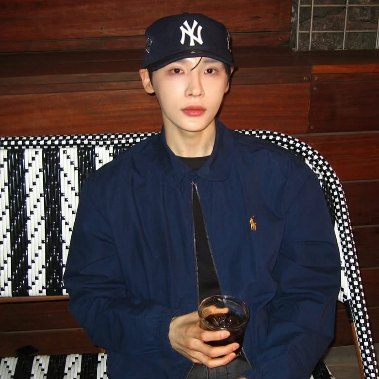 Latest photo of Jeon Woong (AB6IX)