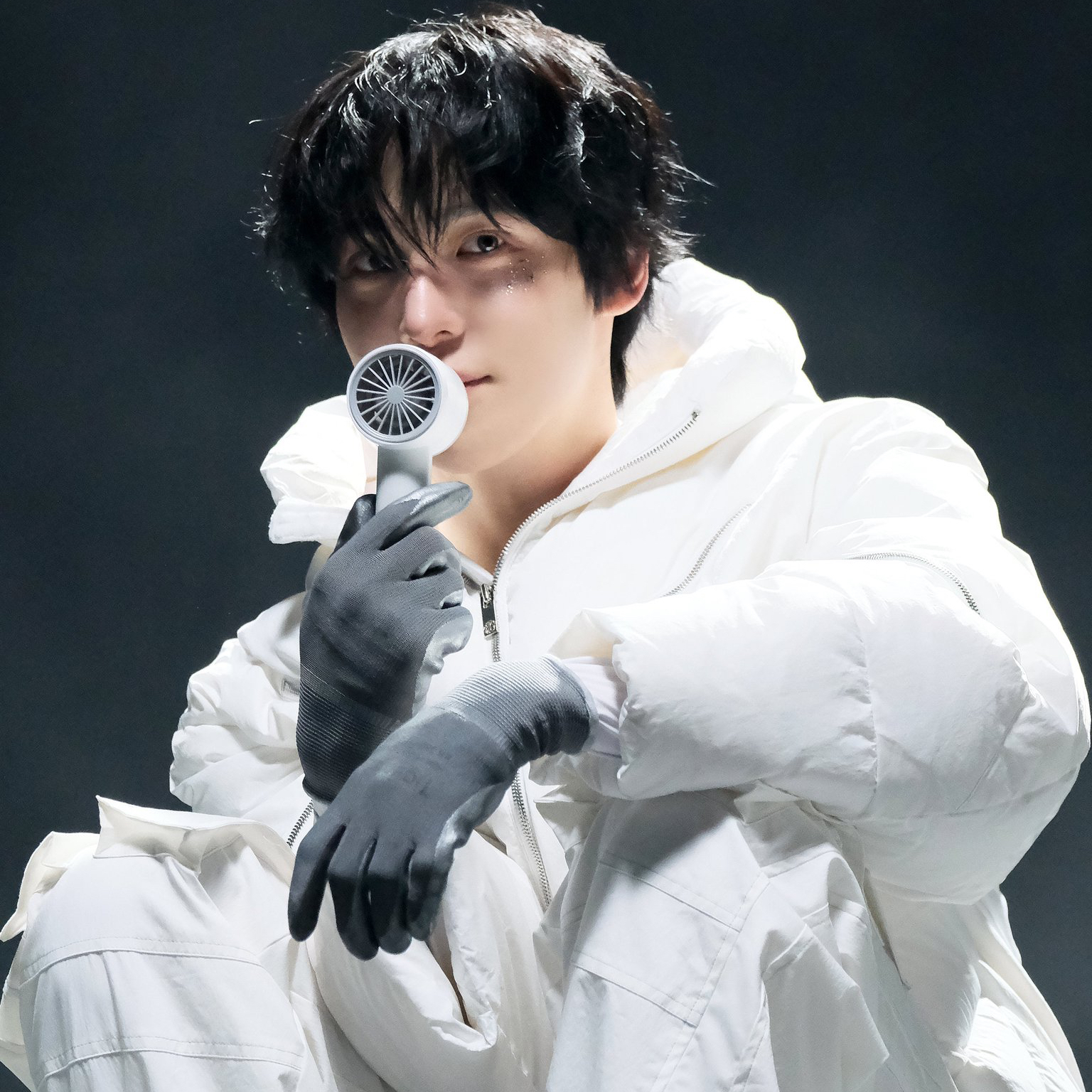 에이티즈의 비하인드 컷