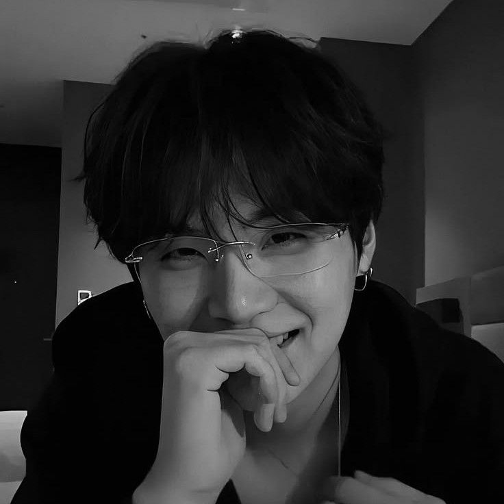 SUGA (防彈少年團)粉絲拍下的瞬間