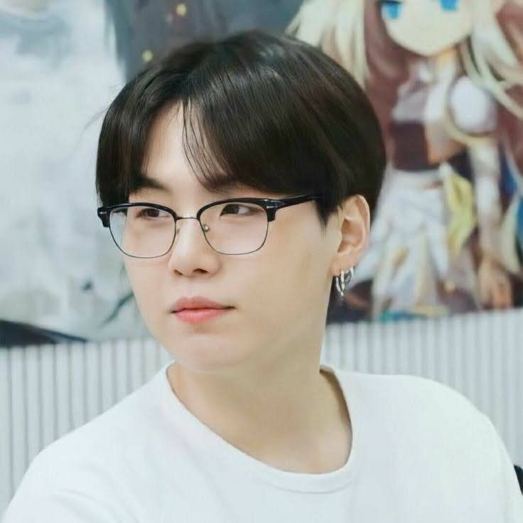 슈가 (방탄소년단)의 최신 사진