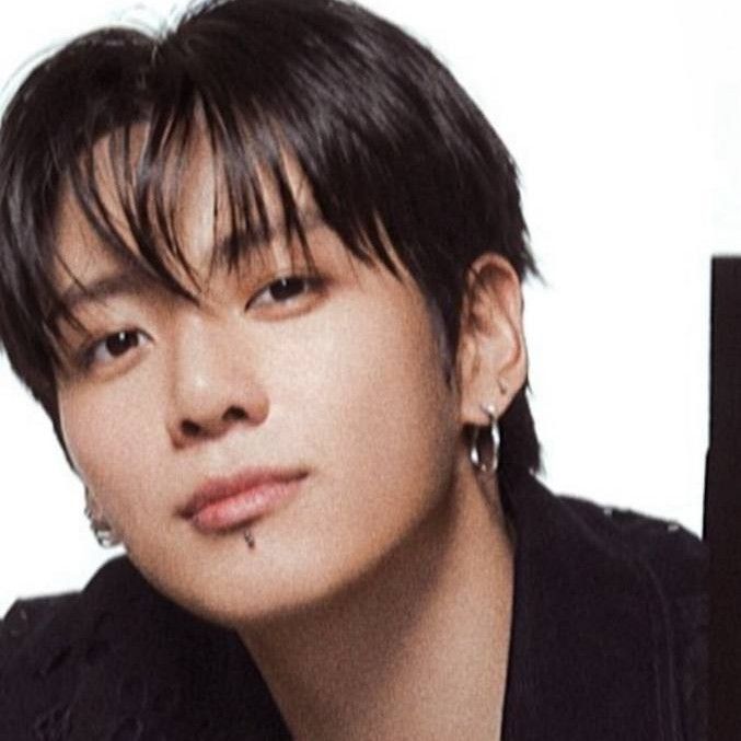 Latest photo of Jungkook (BTS)