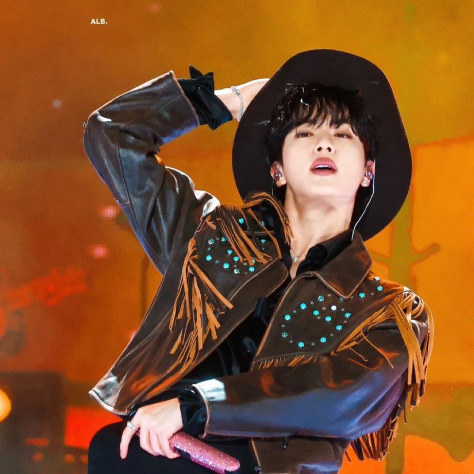 진 (방탄소년단)의 비하인드 컷