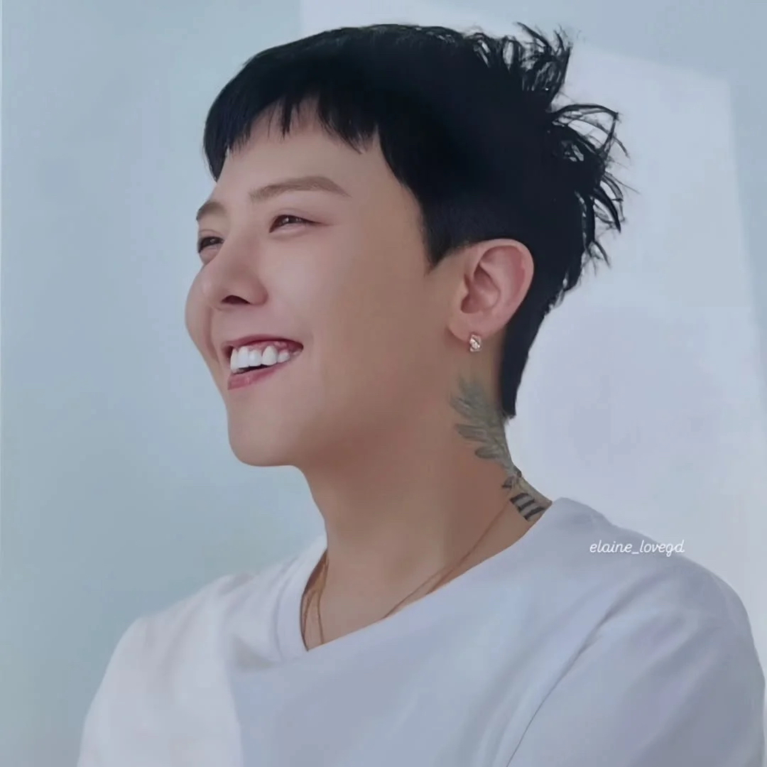 Latest photo of G-DRAGON (BIGBANG)