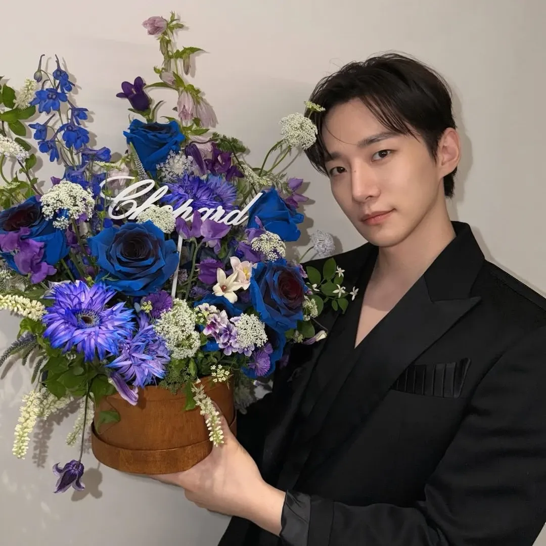 Latest photo of Junho (2PM)